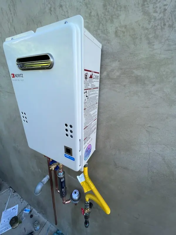 Tankless water heater installation for East Walnut HIlls homes